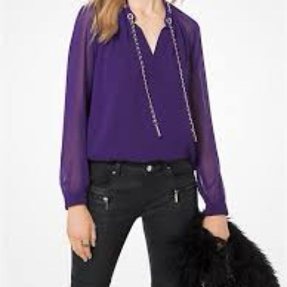 MICHAEL MICHAEL KORS
Chain-Link Chiffon Blouse
Purple like new size medium